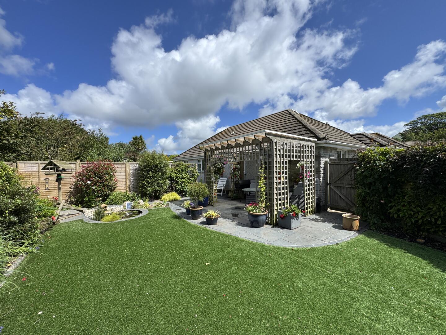 3 bed property in Fir Grove, Truro